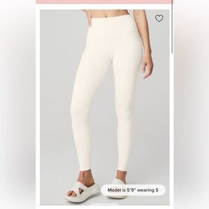 ALO Yoga Ivory Leggings